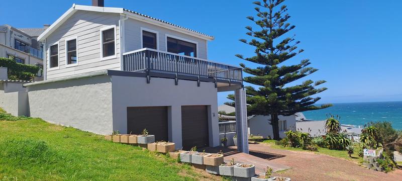 5 Bedroom Property for Sale in Jongensfontein Western Cape